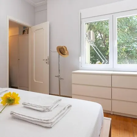 Chic N Central Apt In Kolonaki Apartment *