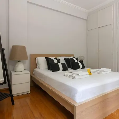 Chic N Central Apt In Kolonaki * Athens